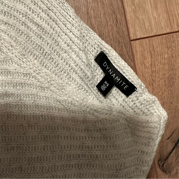 Dynamite Off-Shoulder Long Sleeve - Picture 3 of 4